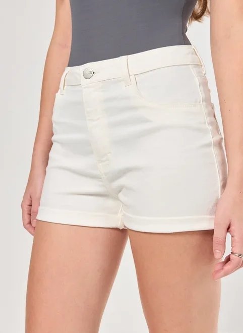 short cintura alta em sarja short cintura alta em sarja