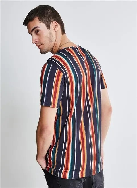 camiseta listras verticais camiseta listras verticais