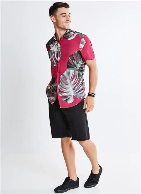 bermuda jeans com barra desfiada bermuda jeans com barra desfiada