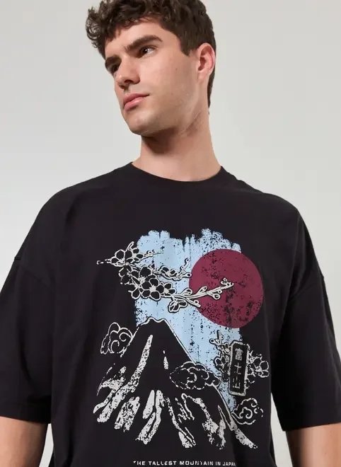 camiseta oversized monte fuji - preto camiseta oversized monte fuji - preto